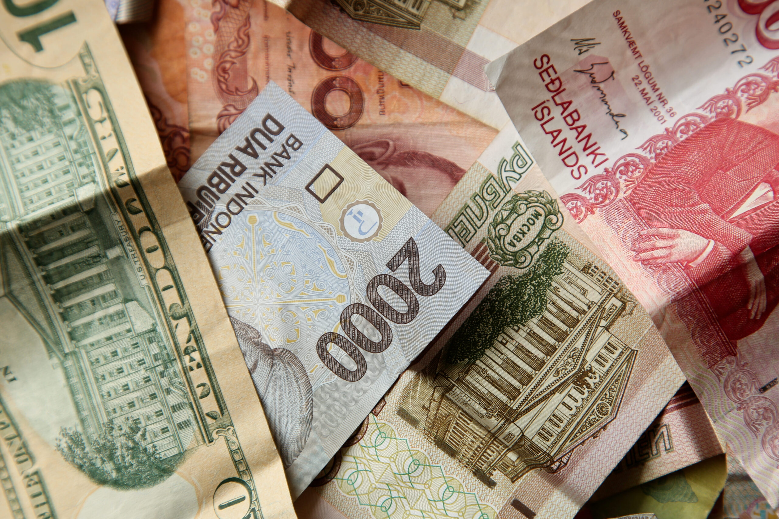 faktor yang mempengaruhi nilai tukar rupiah